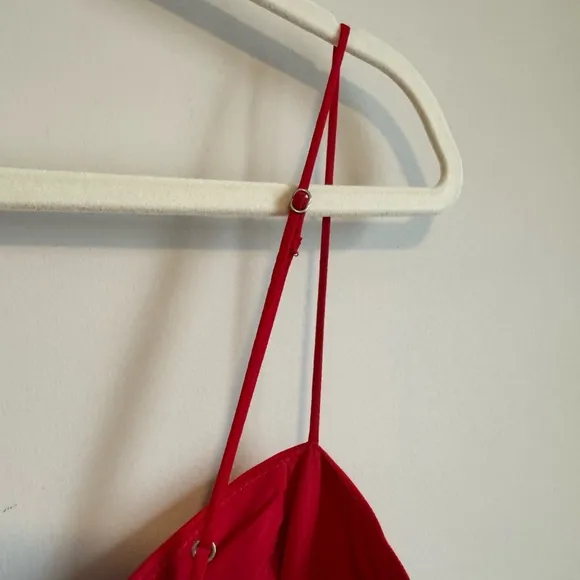 Abercrombie &amp; Fitch Camille Midi Dress in Red - Size L