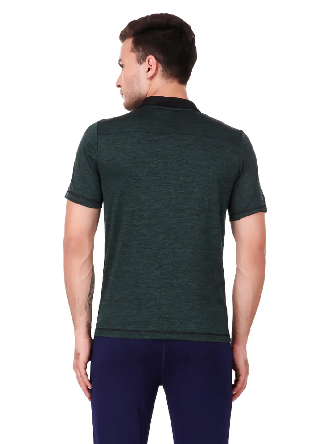 Alcis Men Solid Green Tshirts