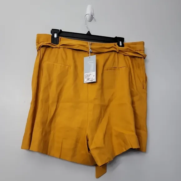 Antonio Melani Amee Linen High Rise Coordinating Shorts