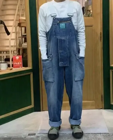 DenimPro's Multi-Taschen Latzhose für Herren: Dein Arbeitspartner für maximale Funktionalität!