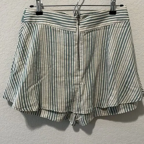 FREE PEOPLE (NWT) Turquoise and Cream Striped Linen/Cotton Blend Skort, Size 10