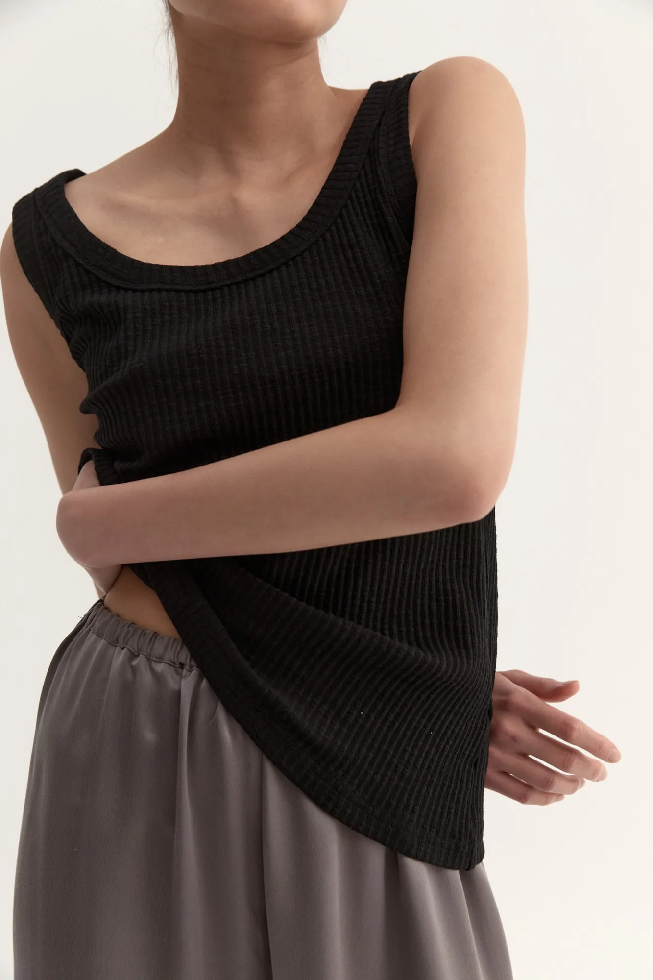 KASUMI KNIT TANK -BLACK