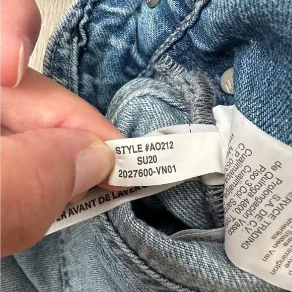 Madewell Adirondack Short Overalls in Ortega Wash size medium shortalls
