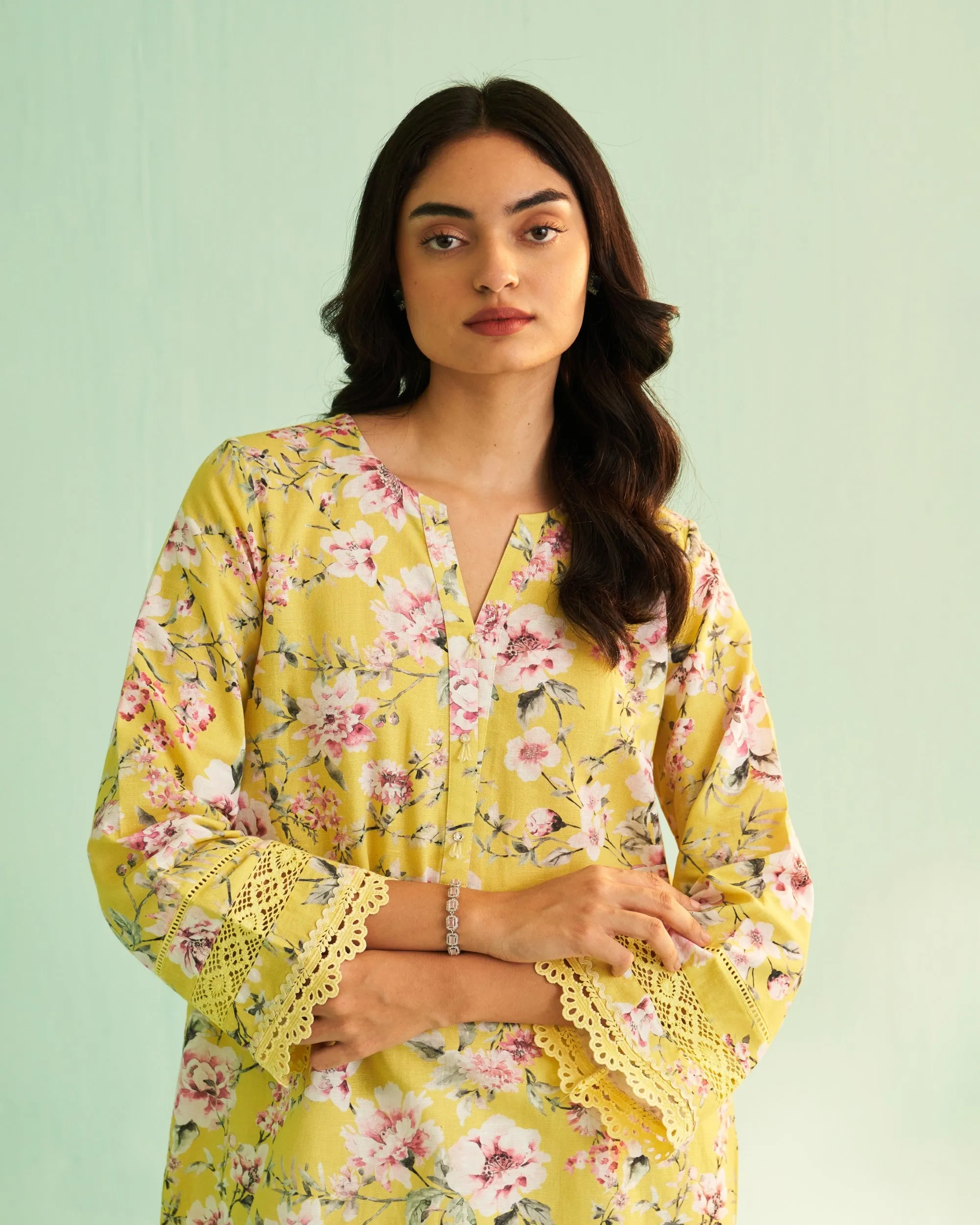 Meher Mystique Yellow Kurta Set