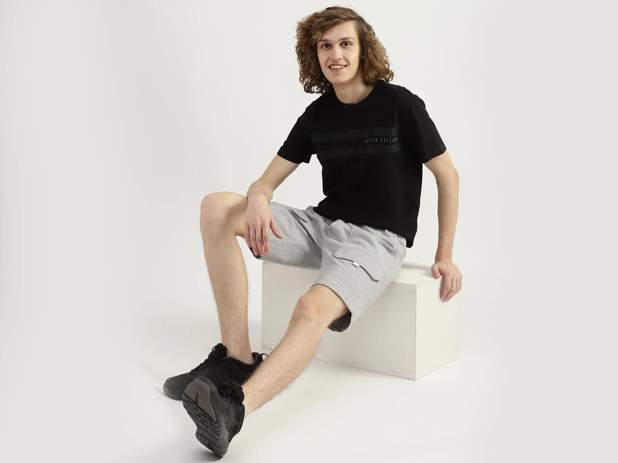 Men Solid Regular Fit Shorts