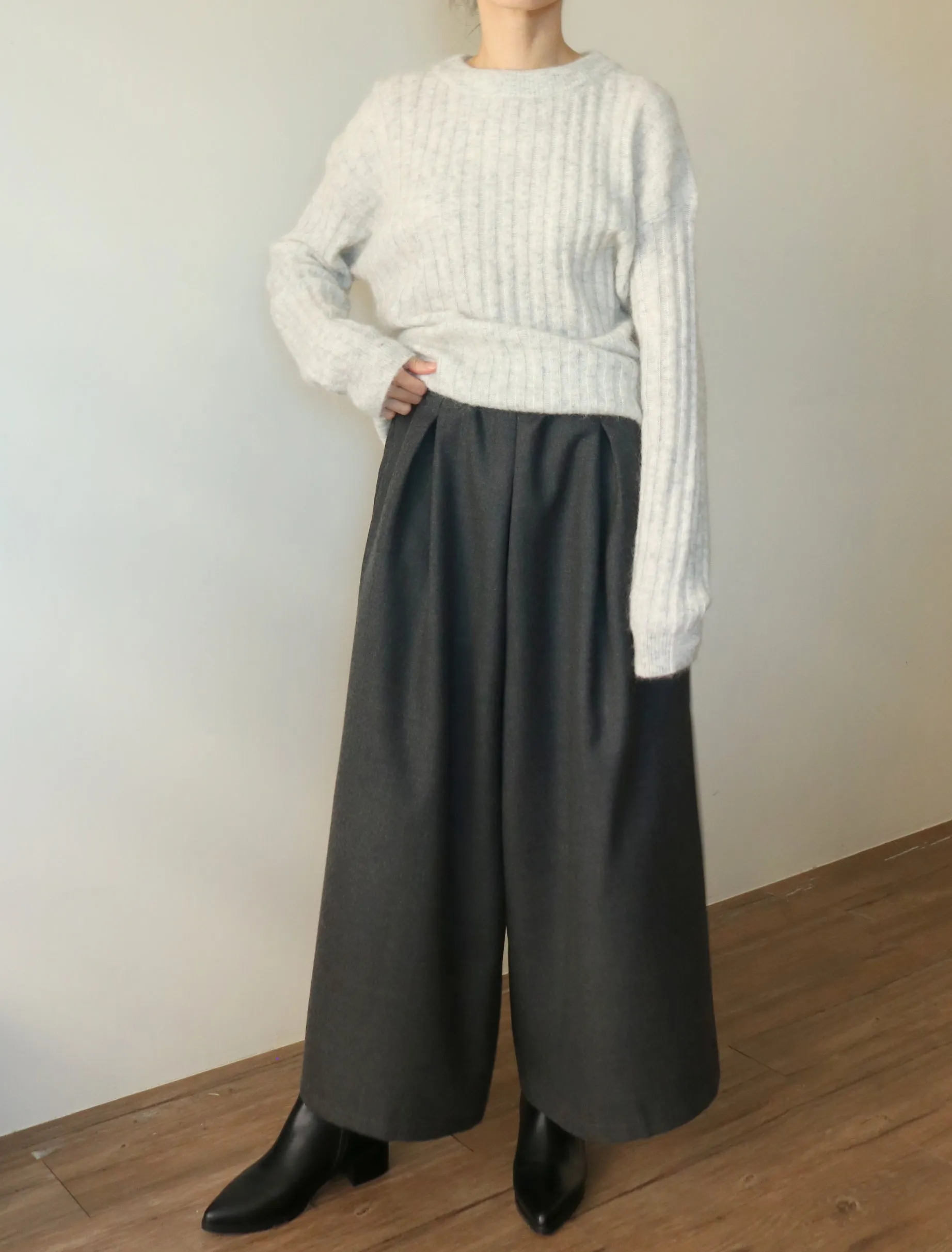Ryu wool culottes-sold out