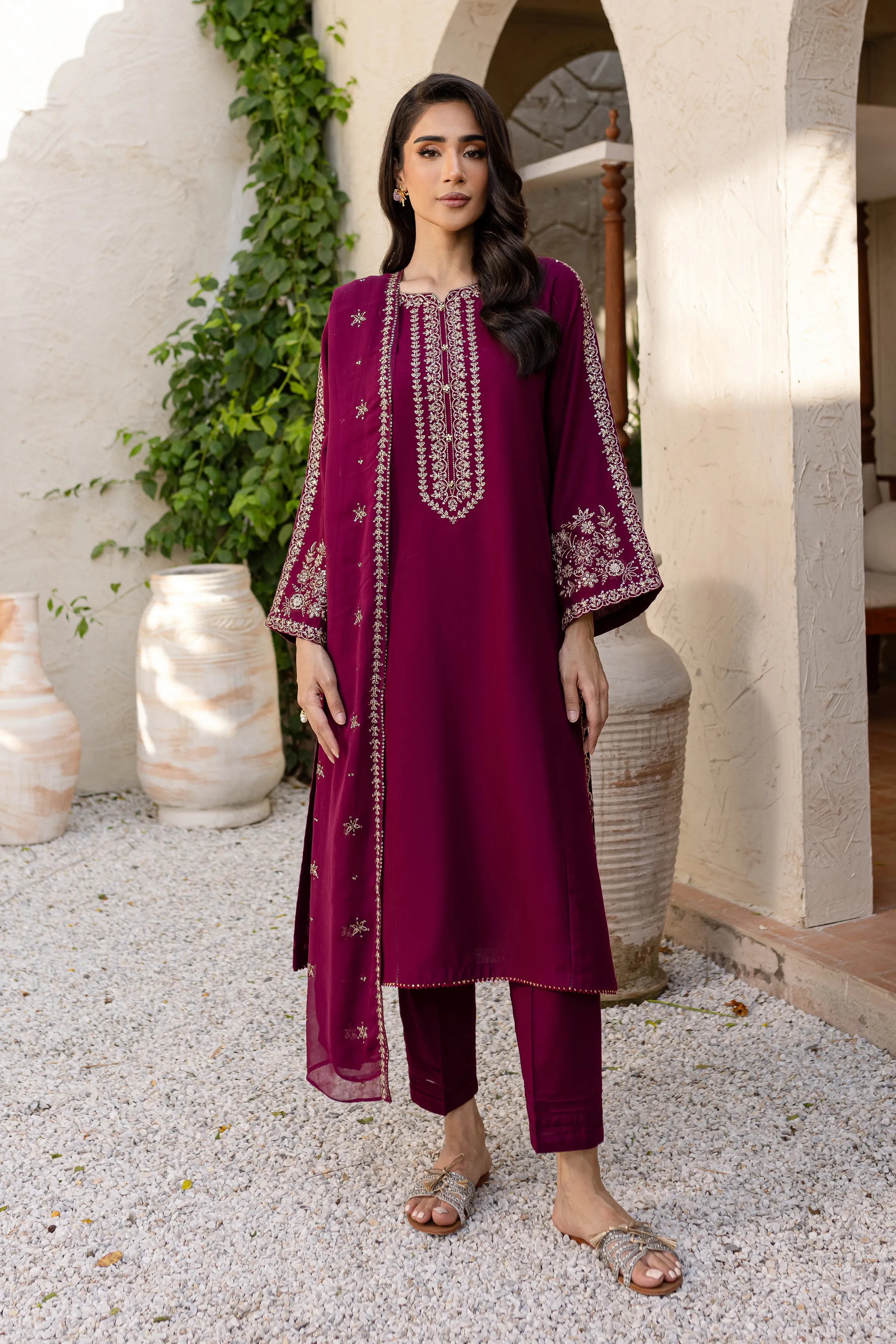 Saaya 3Pc - Embroidered Khaddar Dress