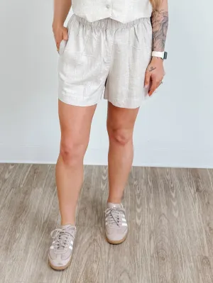 The Summertime Pull On Linen Shorts in Natural