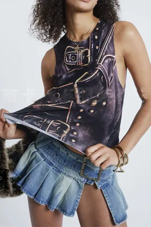 TT3298 Graphic Tank Top