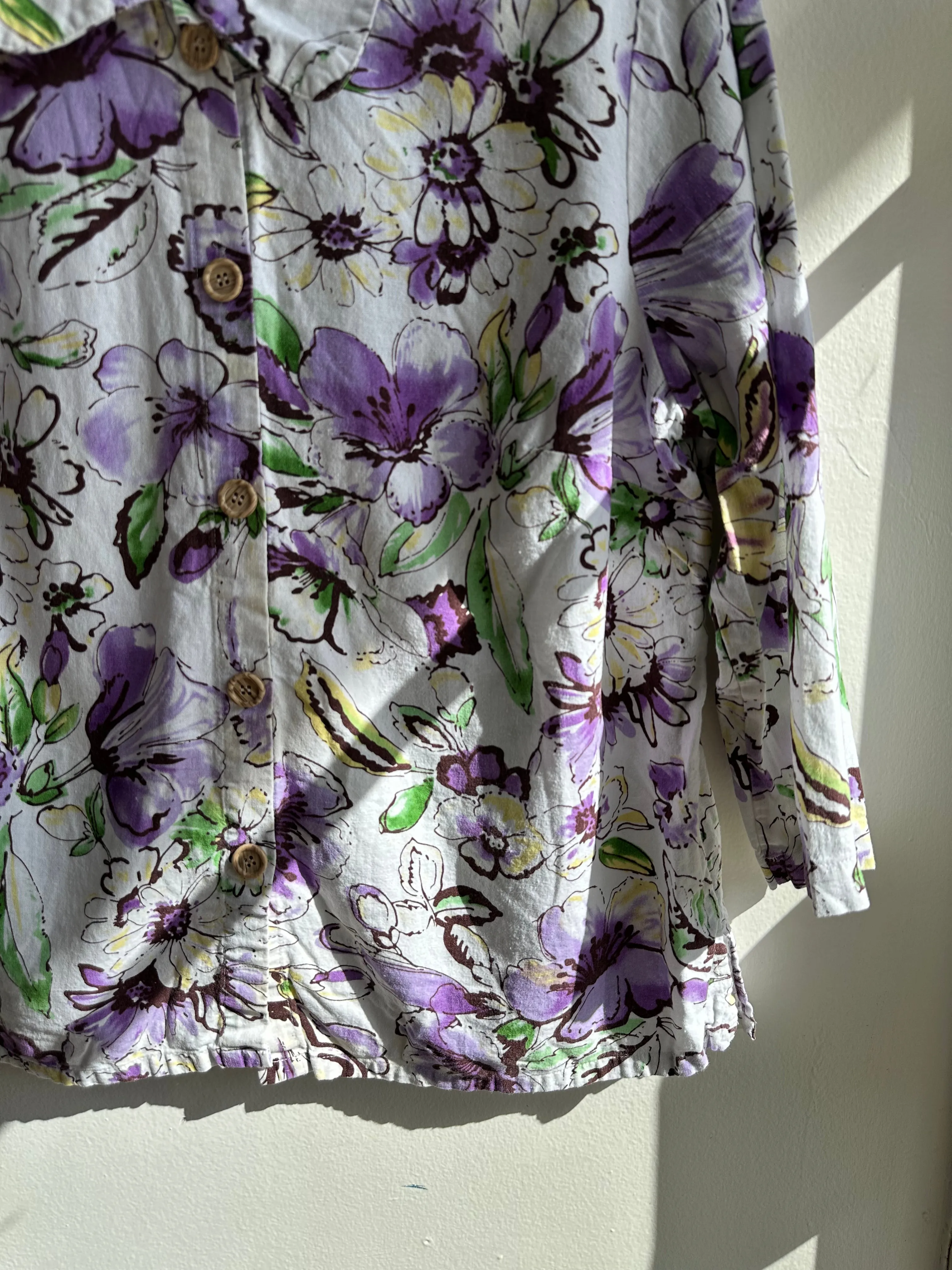Vintage Linen Purple   White Button Up Top | Size Medium