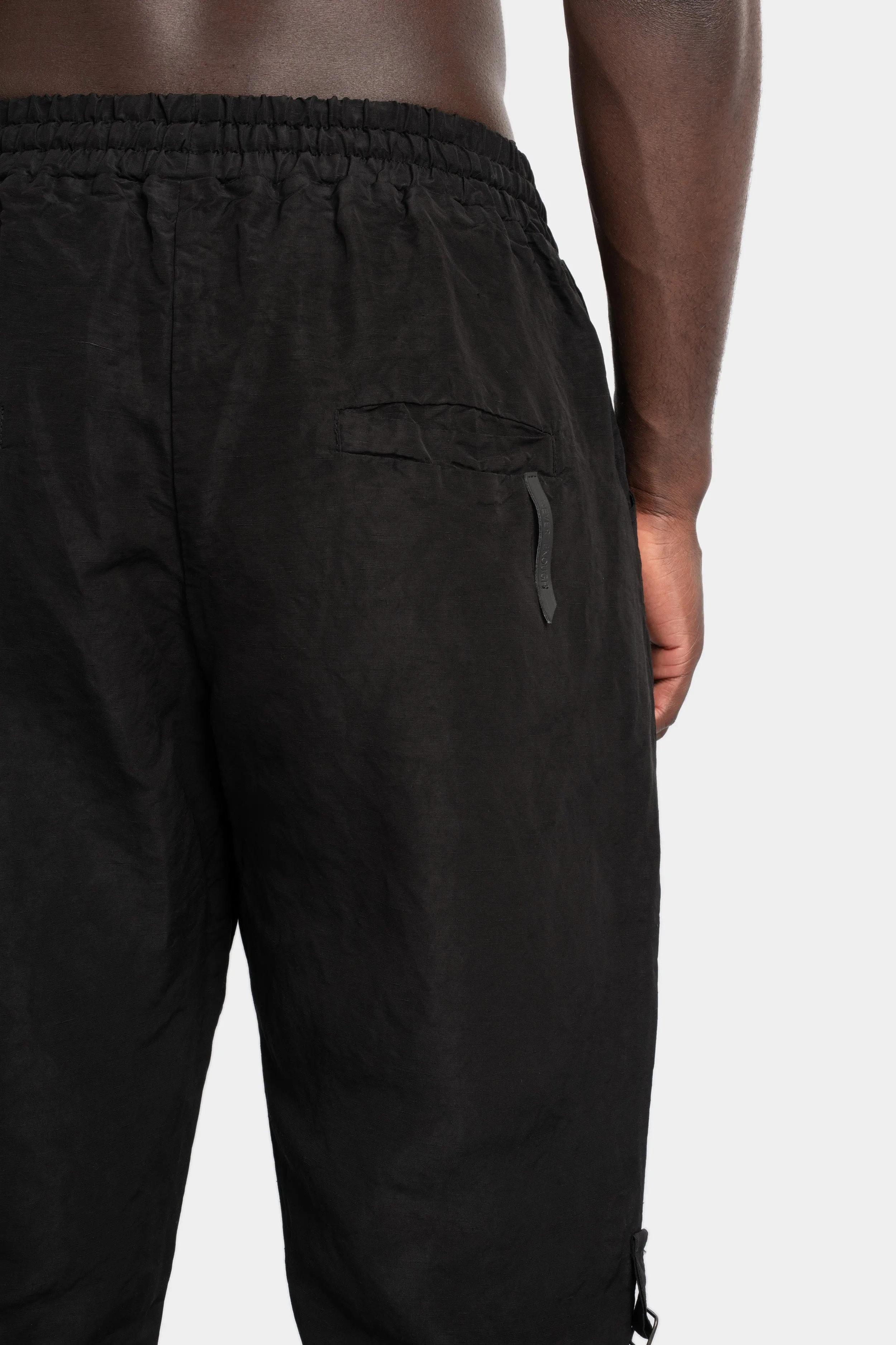 Woven linen / cupro transform shorts